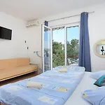 2676b Tučepi