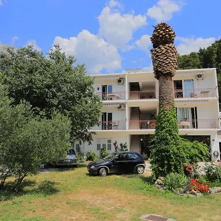 Apartment 2676b *